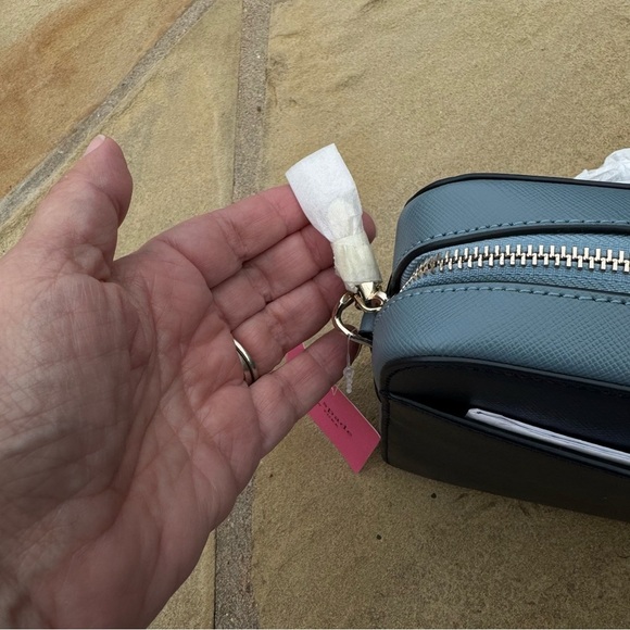 Kate Spade Wednesday Medium Camera Bag in Navy and Sky Blue - Picture 11 of 12